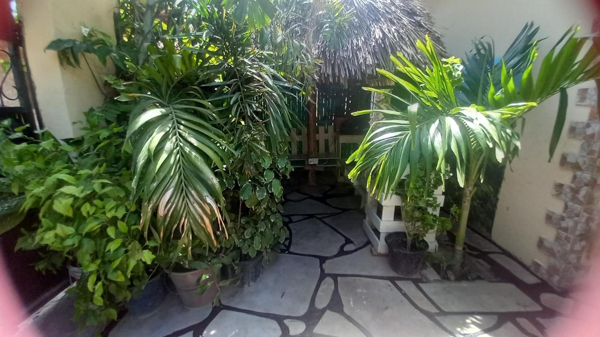 Mount Zion Guest House, Mtwapa Mtomondoni Момбаса Екстер'єр фото