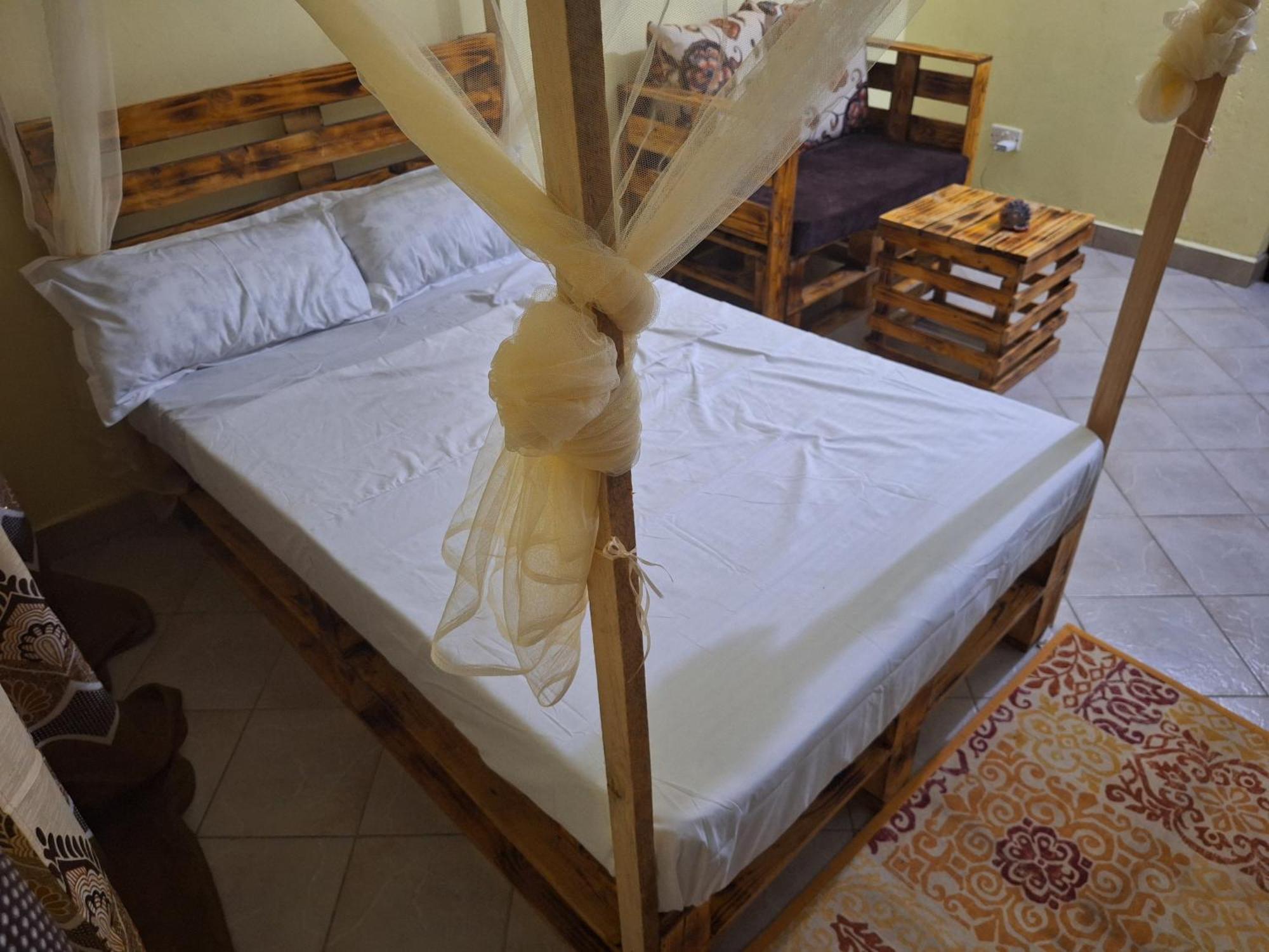 Mount Zion Guest House, Mtwapa Mtomondoni Момбаса Екстер'єр фото